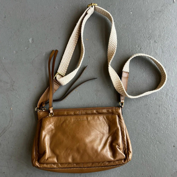 LUCKY BRAND Koda Lamb Leather Crossbody Bag Topanga Tan - Neutral Minimialist - Picture 1 of 5